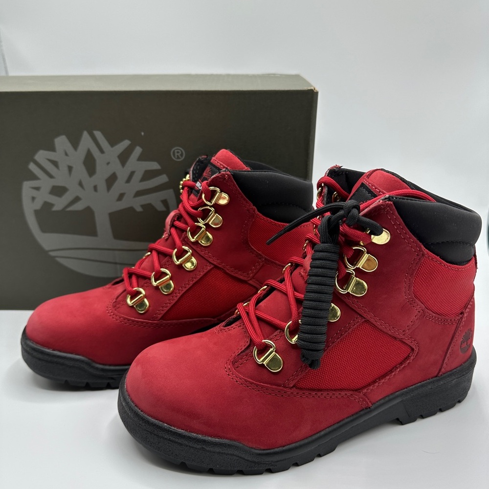Timberlands Boys Field Boot in Dark Red Nubuck